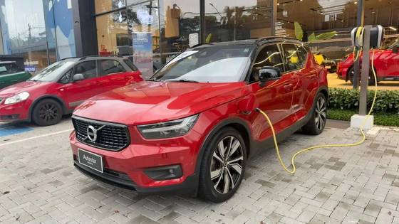 VOLVO XC40 1.5 T5 RECHARGE R-DESIGN GEARTRONIC VOLVO XC40 1.5 T5 RECHARGE R-DESIGN GEARTRONIC